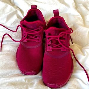 Adidas NMD_R1 burgundy/legacy sz 7